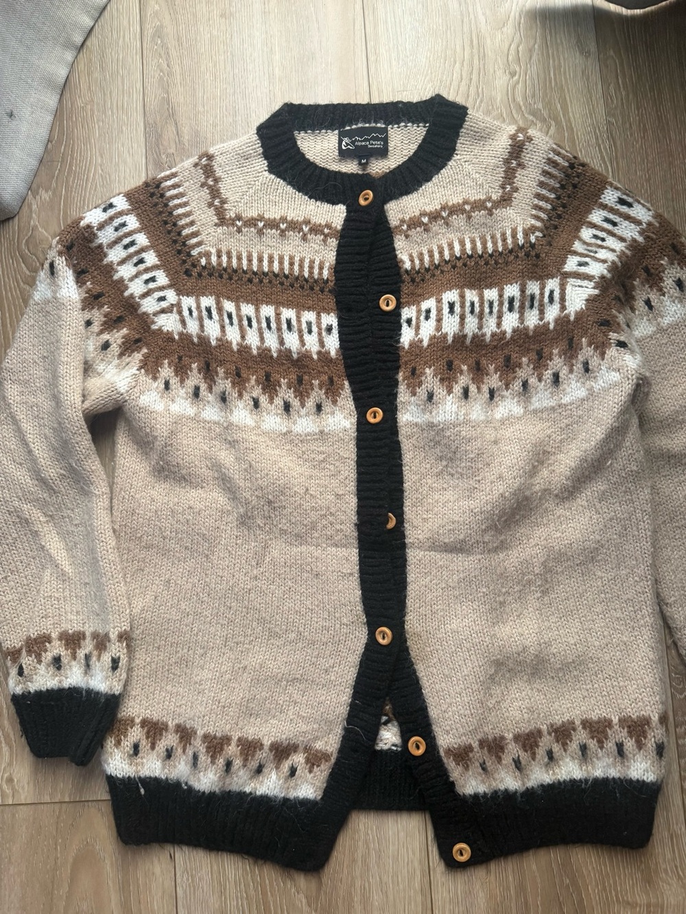 Nordic-Style Button Cardigan Sweater - Beige & Brown